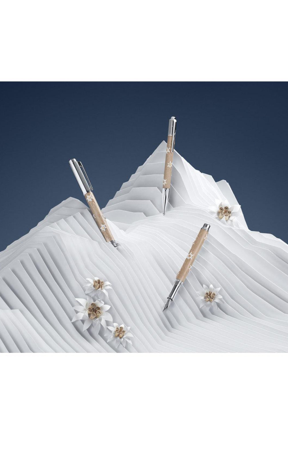 עט נובע יוקרתי + נרתיק עור | וריוס אדלוייס | VARIUS EDELWEISS | Caran d'Ache