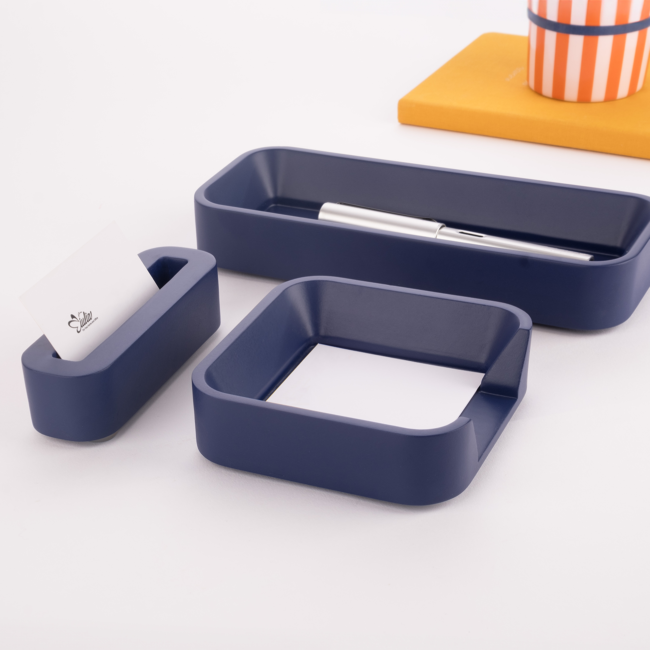 סט מנהלים מעץ בעיצוב מודרני לשולחן מאורגן | כחול