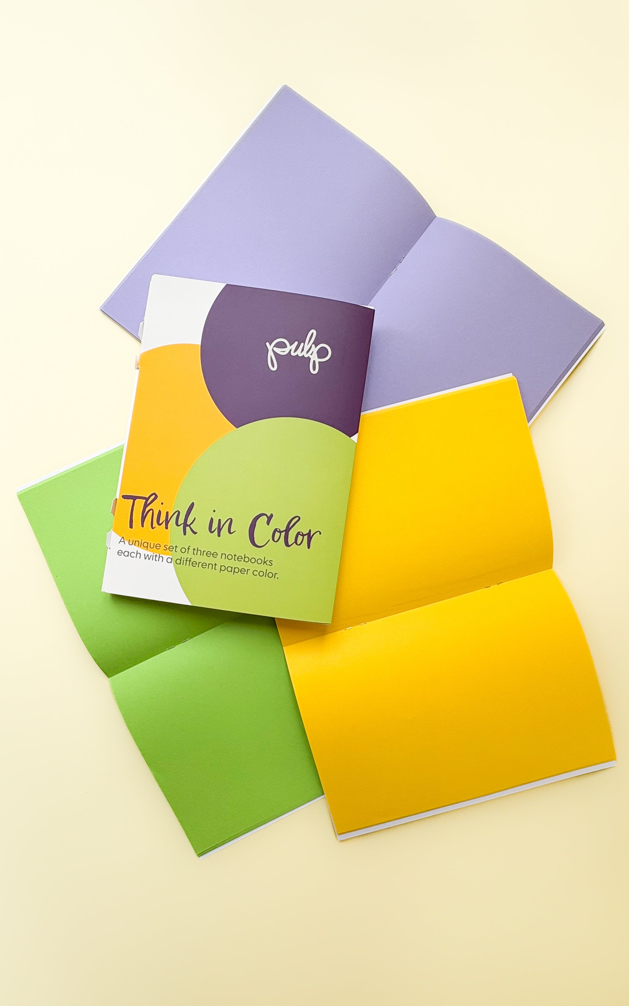 THINK IN COLOR | מארז של 3 מחברות עם נייר צבעוני