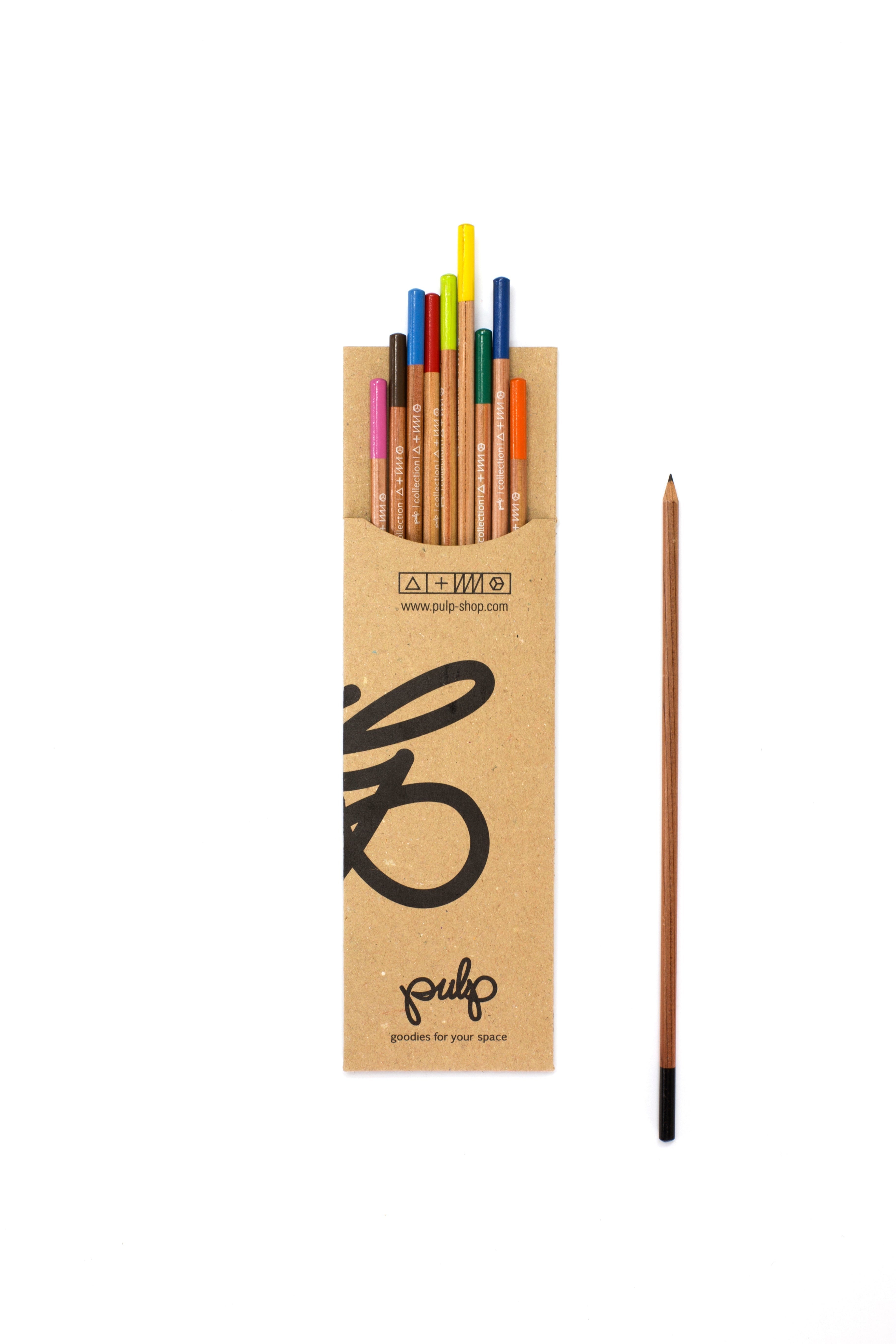 ערכת צביעה של המאיירת טליה דריגס - חוברת צביעה +עפרונות+מחדד פליז