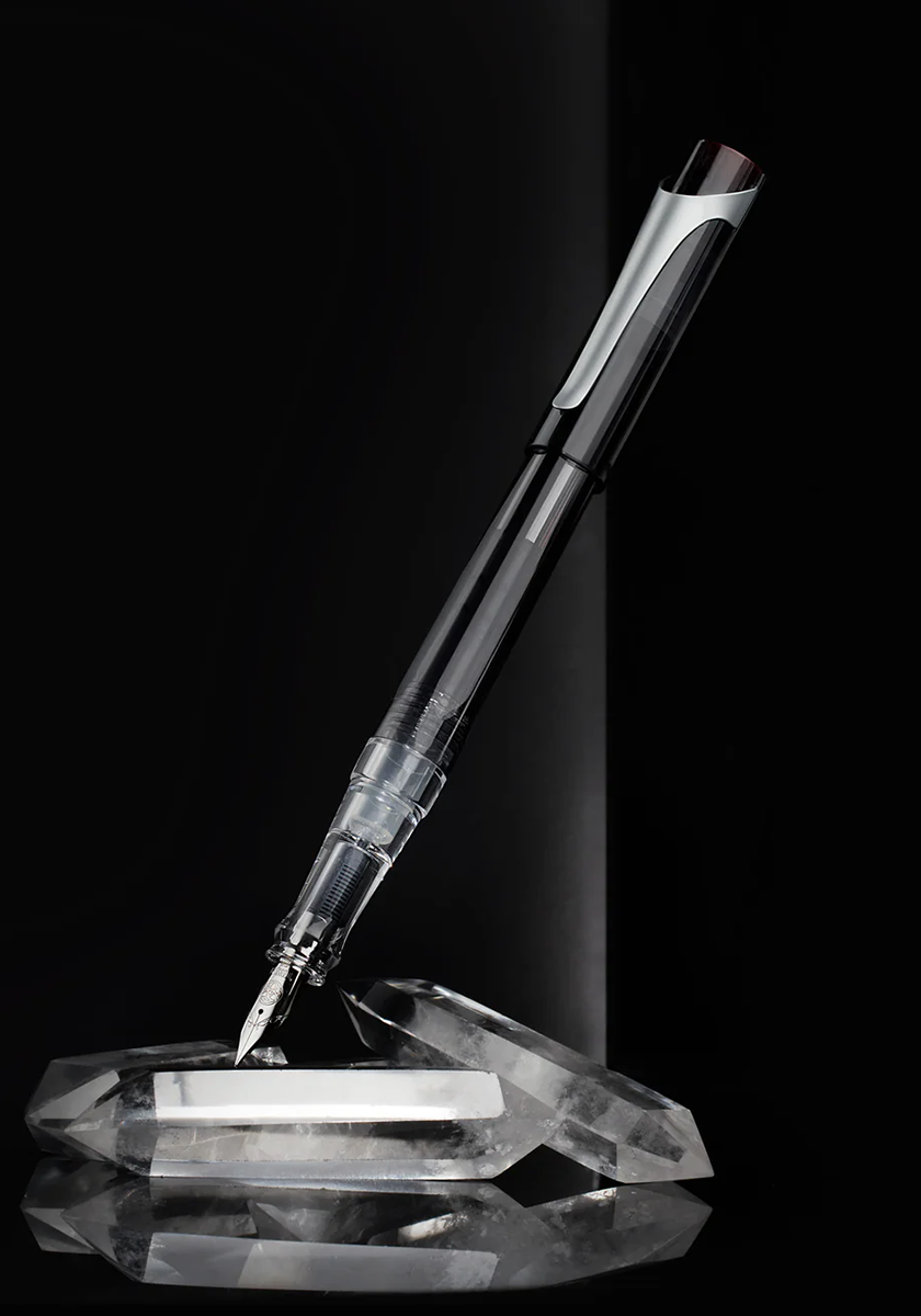 עט נובע אפור מעושן + 10 מחסניות דיו | TWSBI Swipe Smoke