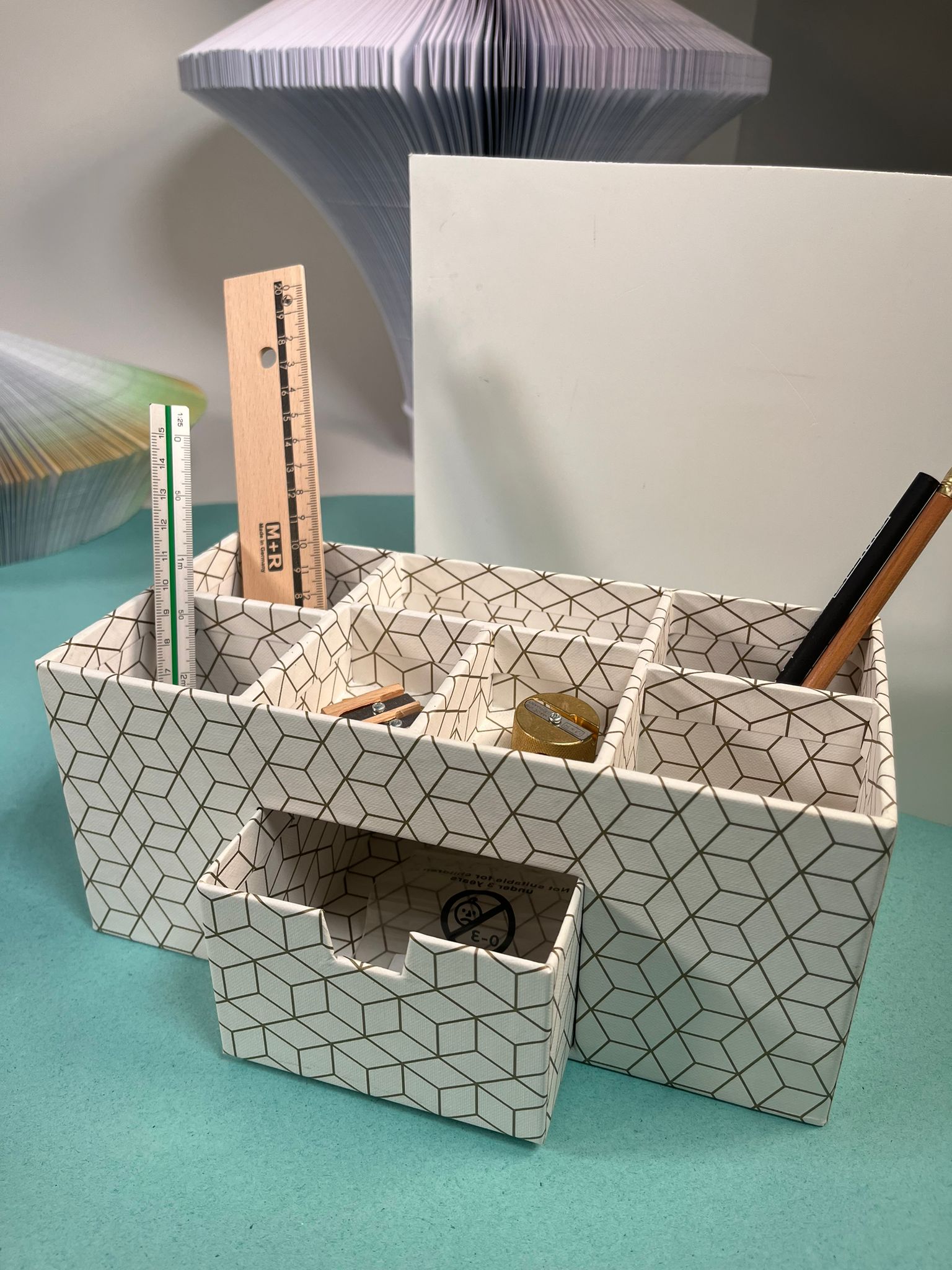 אורגנייזר שולחני מקרטון- דגם ונדלה