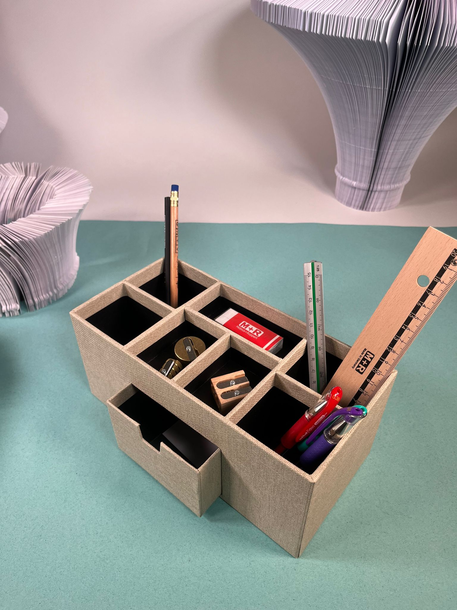 אורגנייזר שולחני מקרטון- דגם ונדלה