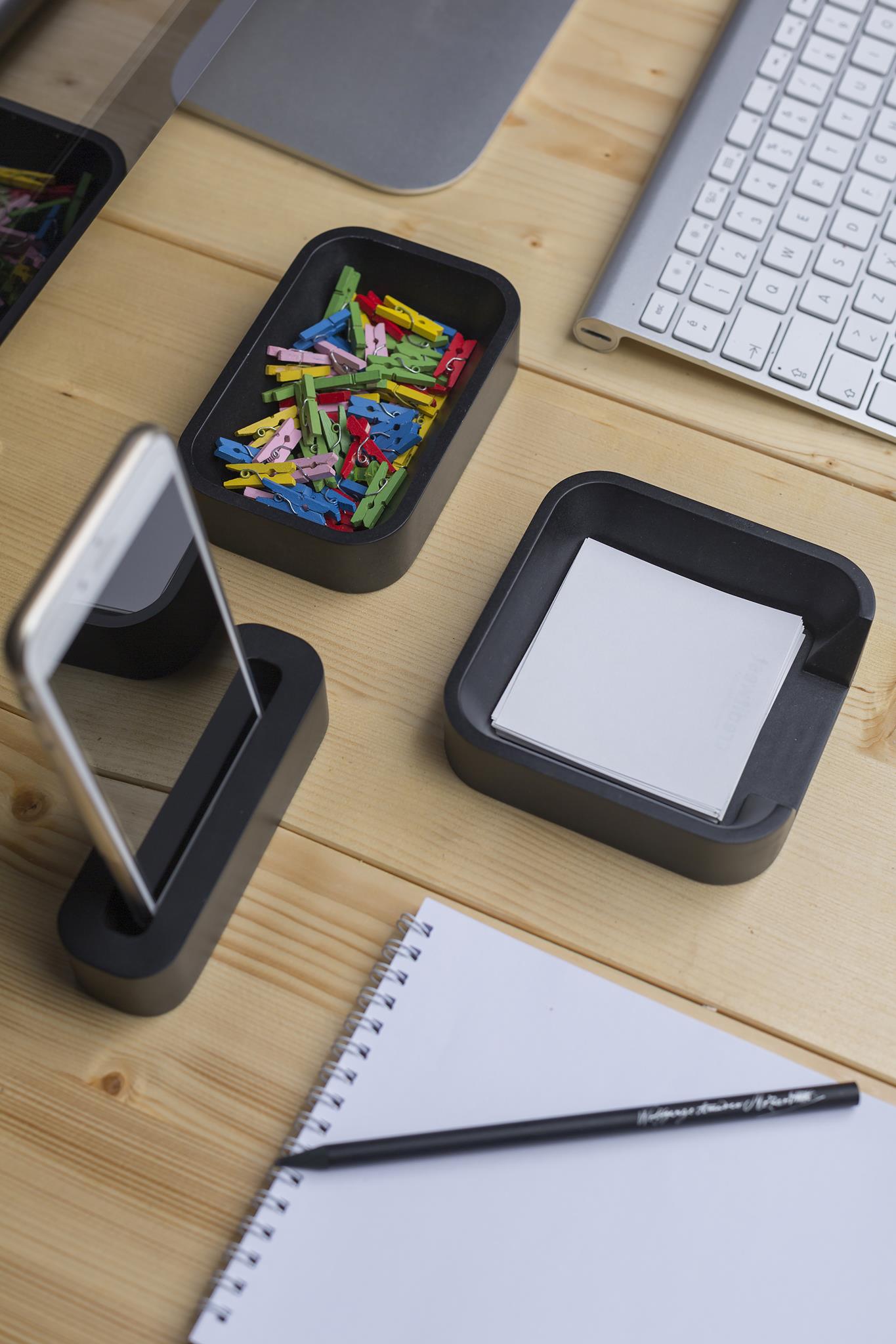 סט מנהלים מעץ בעיצוב מודרני לשולחן מאורגן | שחור