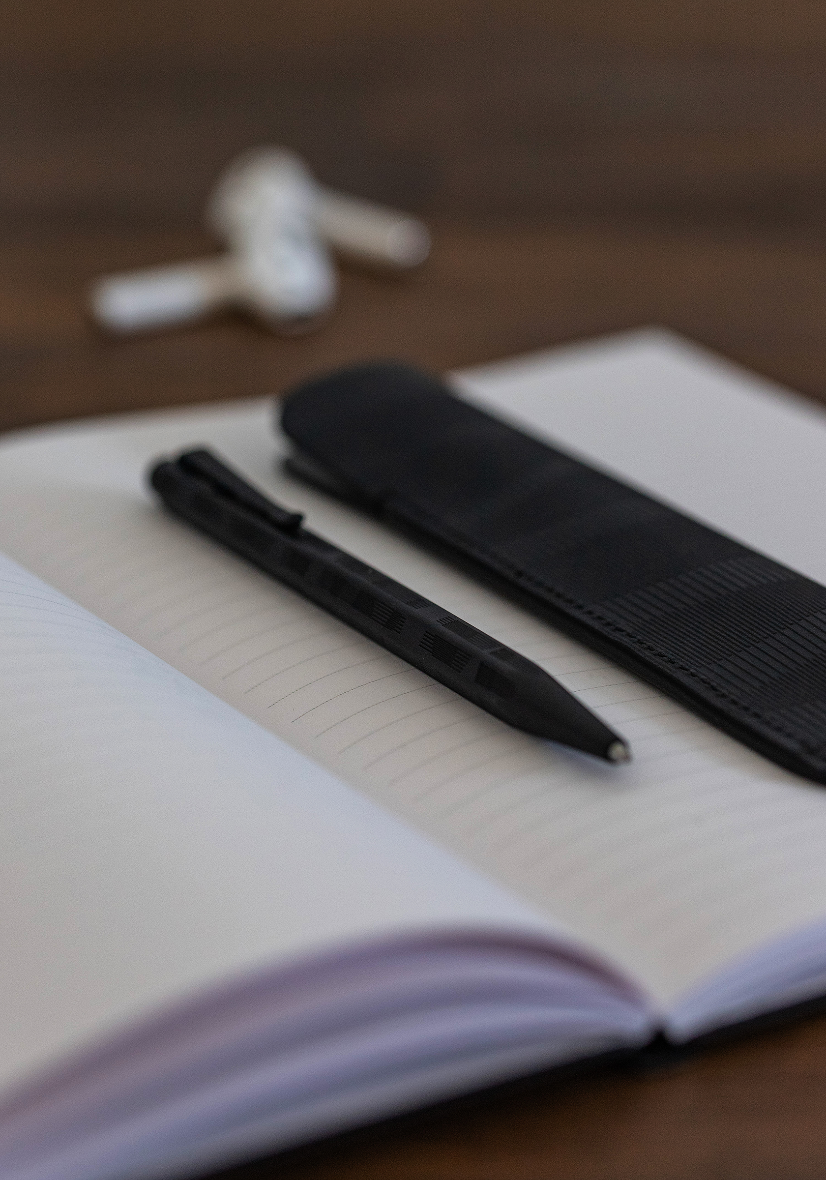 עט כדורי אקרידור | Caran D'Ache Ecridor Black Lines