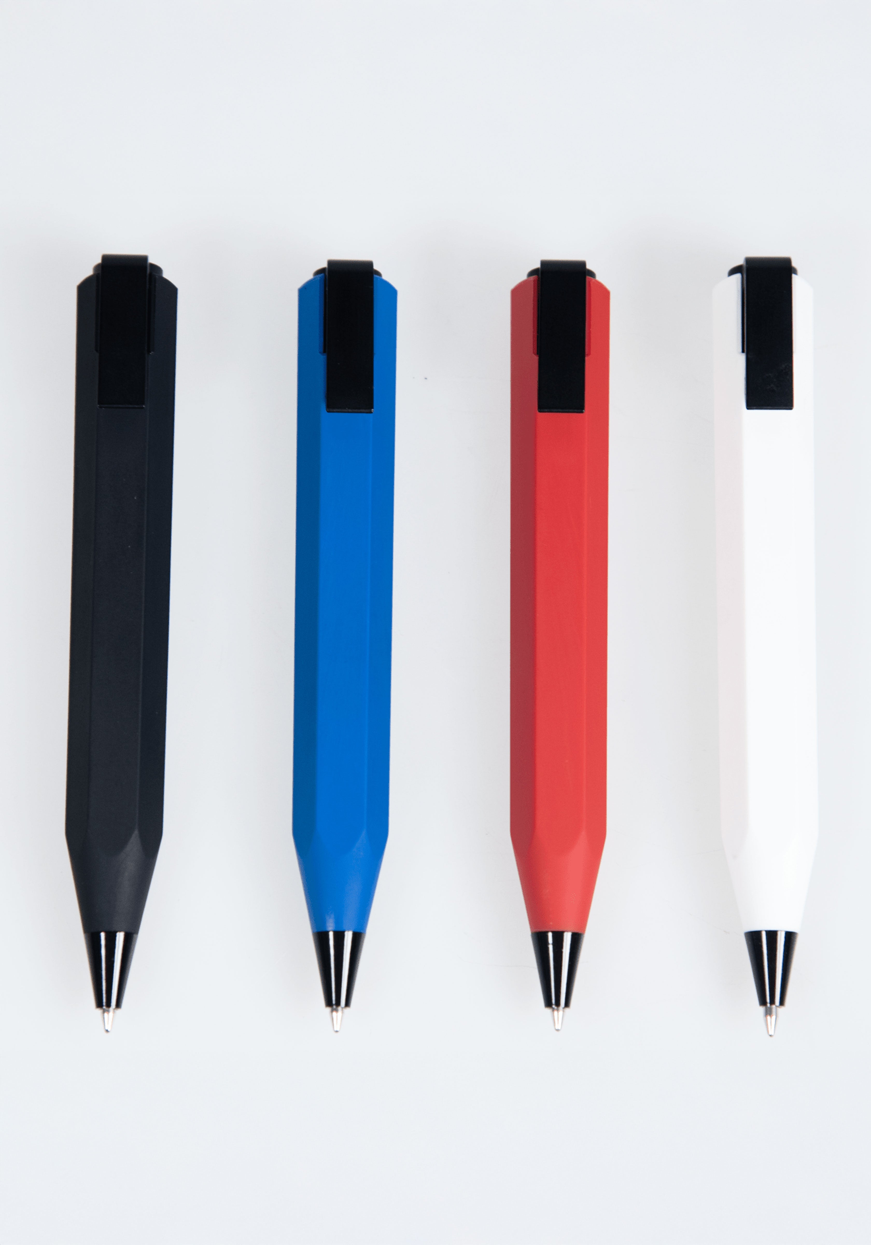 עט כדורי שחור | SHORTY ballpoint pen black