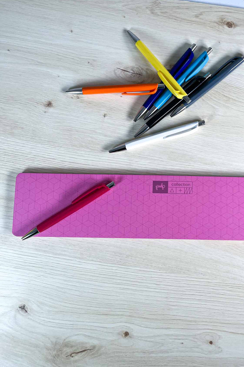 פד למקלדת - בלוק ממו תליש מותאם להנחה למרגלות המקלדת