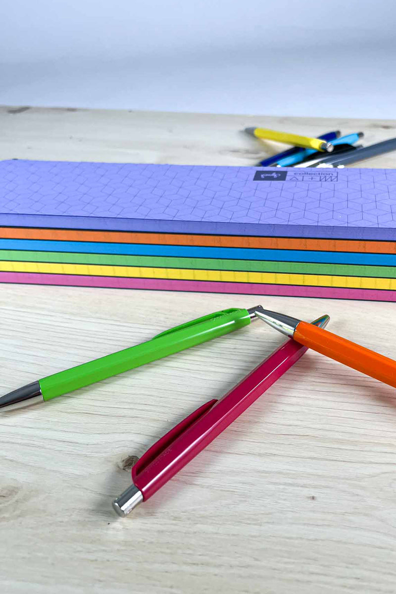 פד למקלדת - בלוק ממו תליש מותאם להנחה למרגלות המקלדת