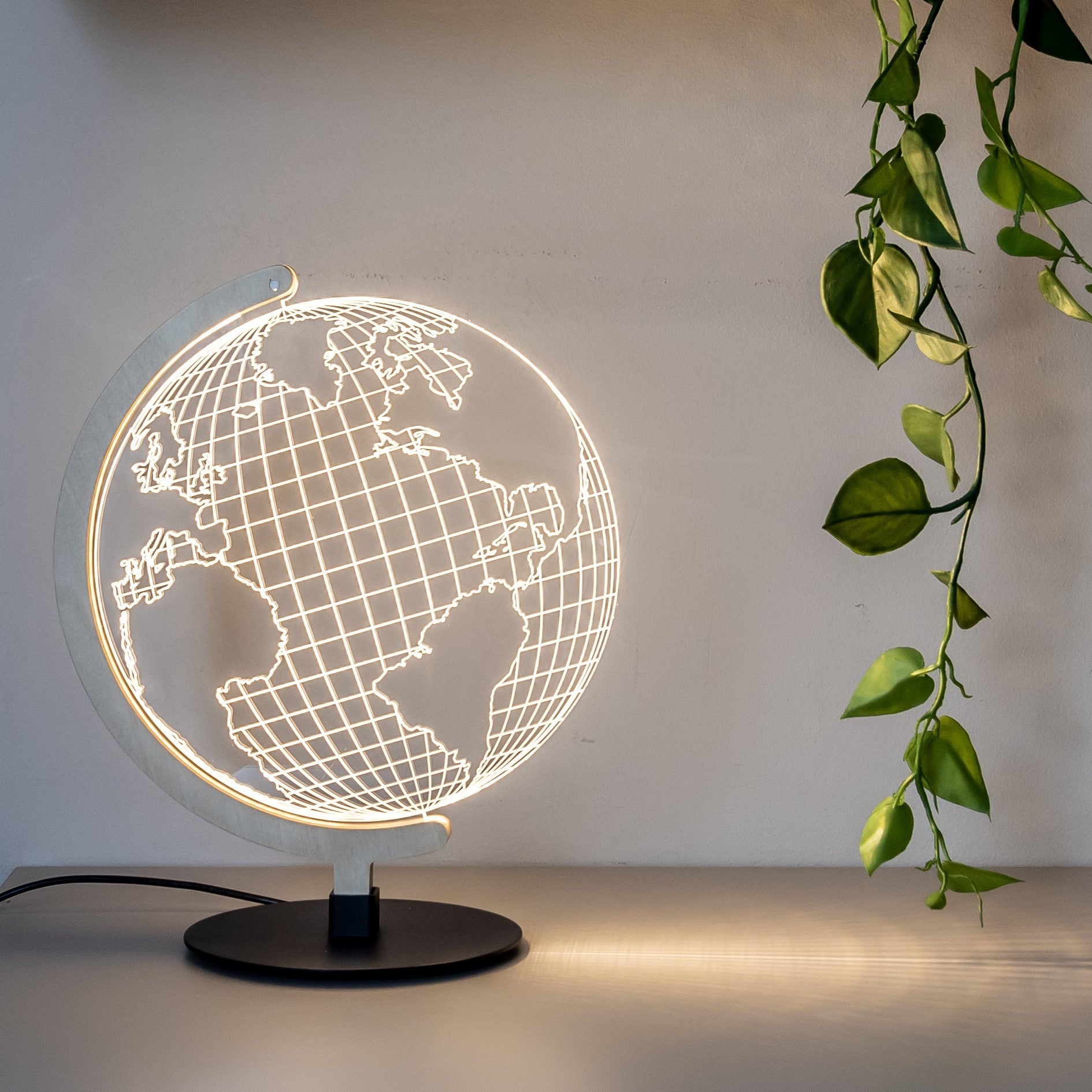 מנורת לד לשולחן עם דימר | דגם גלובוס