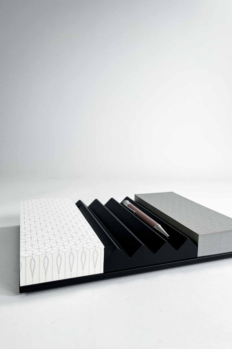 מגש עץ שחור - טובלרונו דאבל בלוק