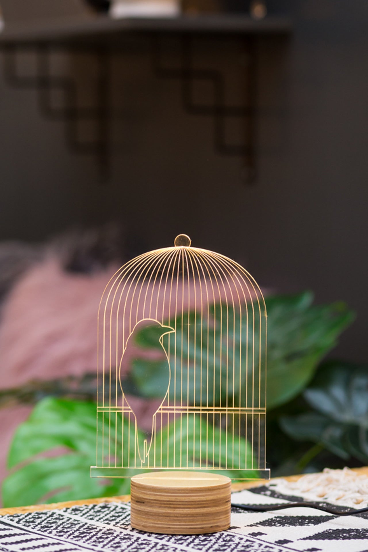 מנורת לד לשולחן | דגם כלוב ציפורים