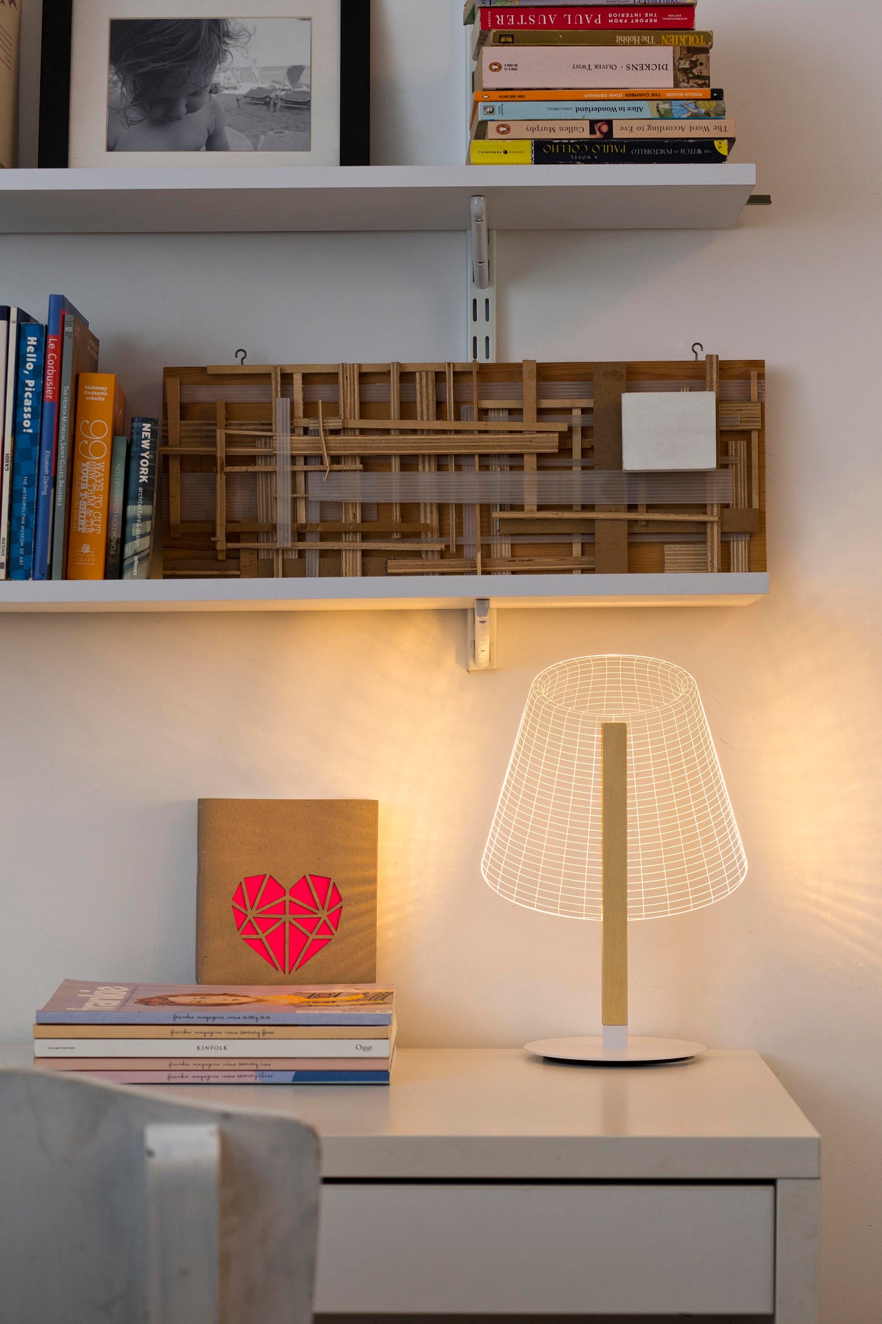 מנורת לד לשוחן עם דימר | דגם Classi