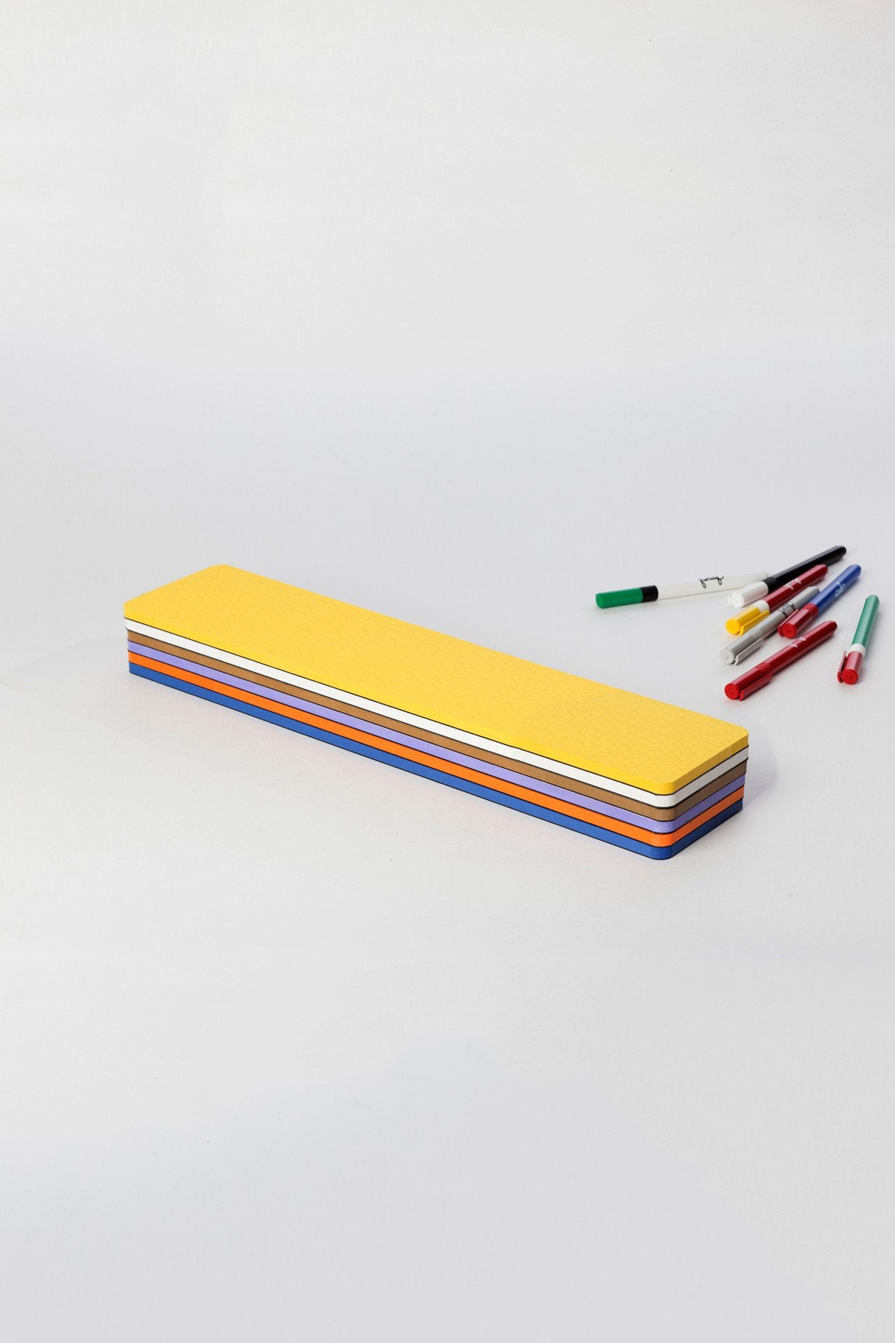 פד למקלדת - בלוק ממו תליש מותאם להנחה למרגלות המקלדת