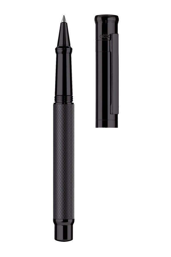 עט רולר  ALL BLACK בגימור לכה שחורה מט בציפוי PVD | עיצוב 04  | OTTO HUTT