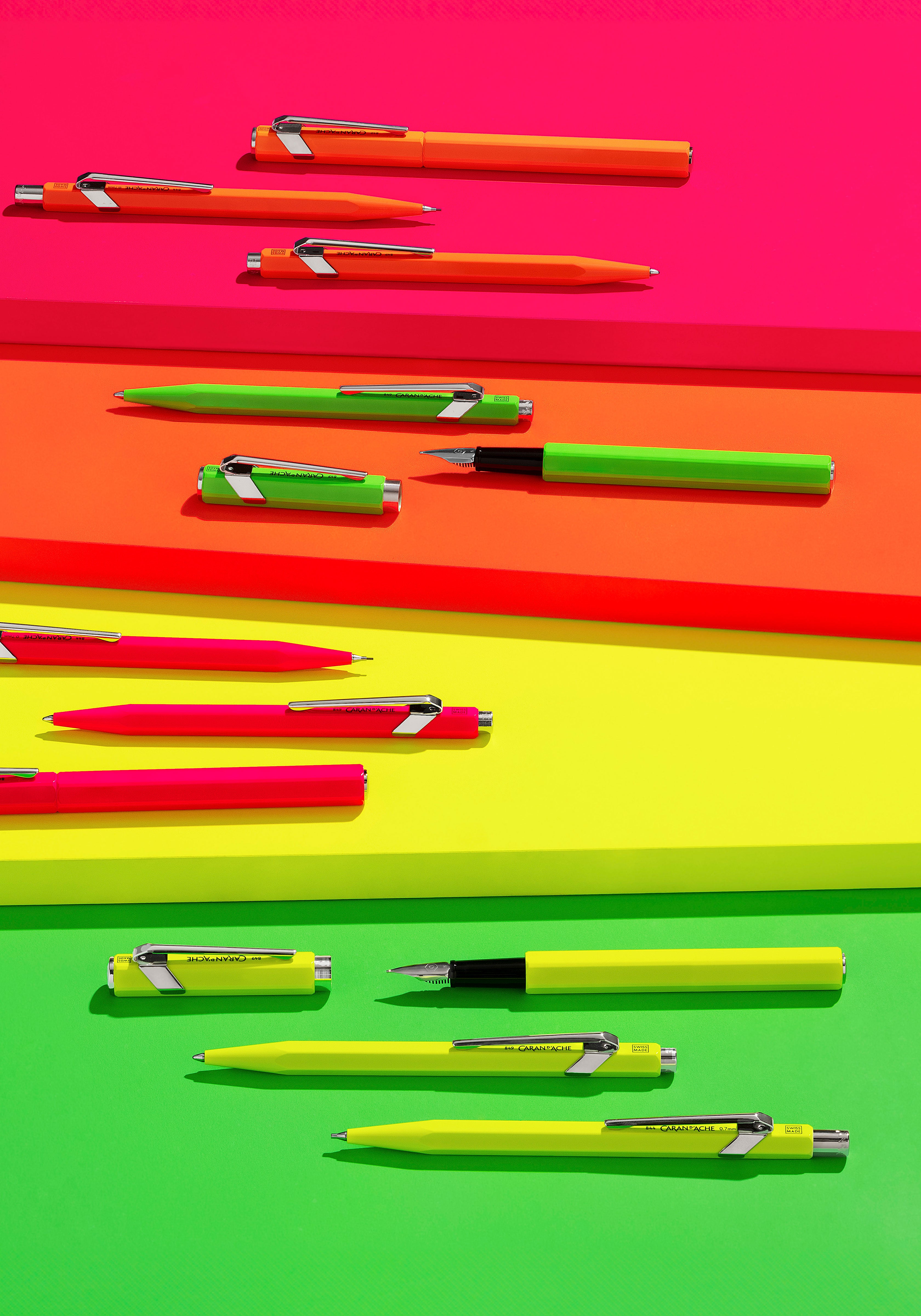 עט נובע צהוב | Caran D'Ache 849 Fountain