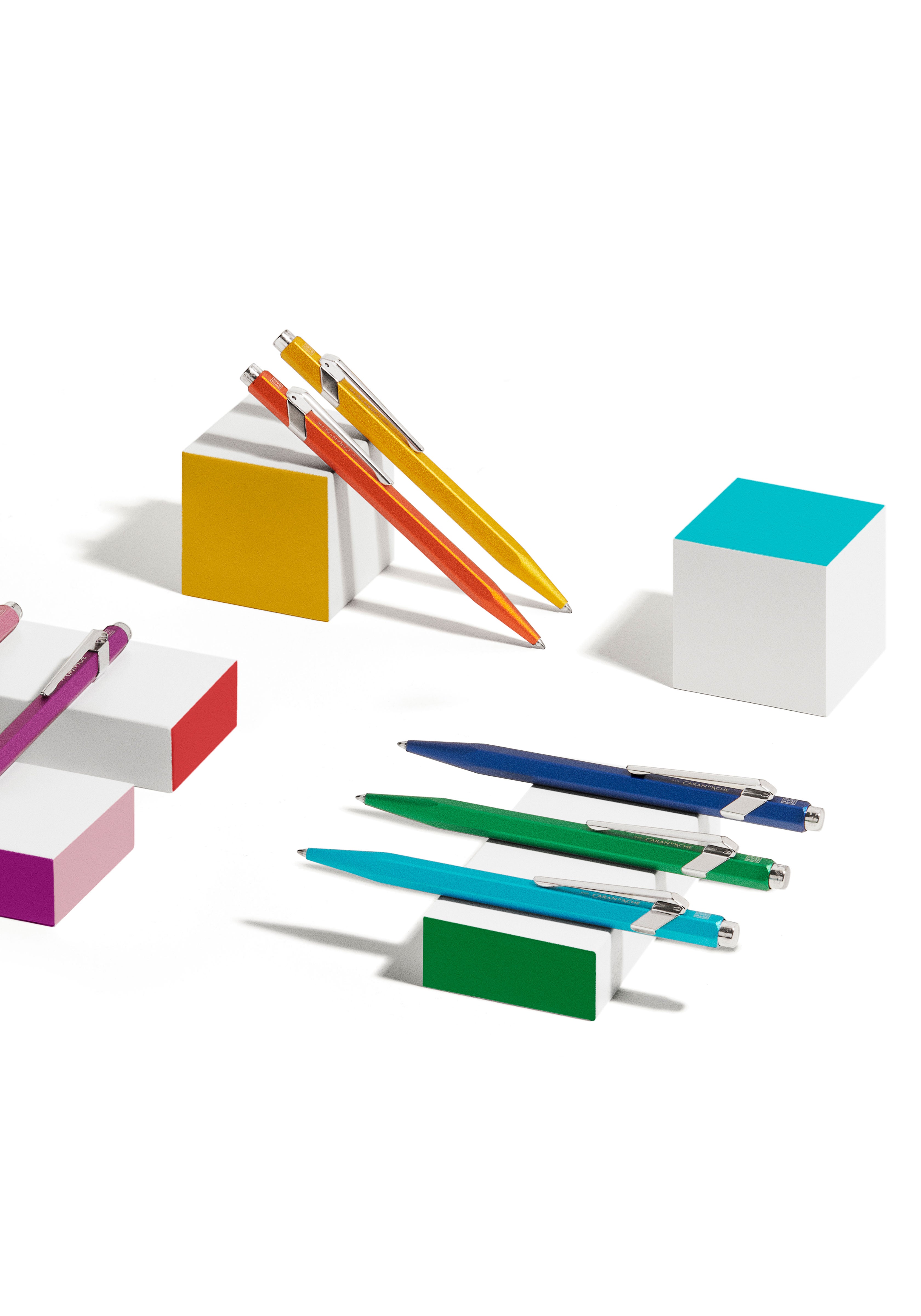 עט כדורי סגול מטאלי | Caran D'Ache Colormat X