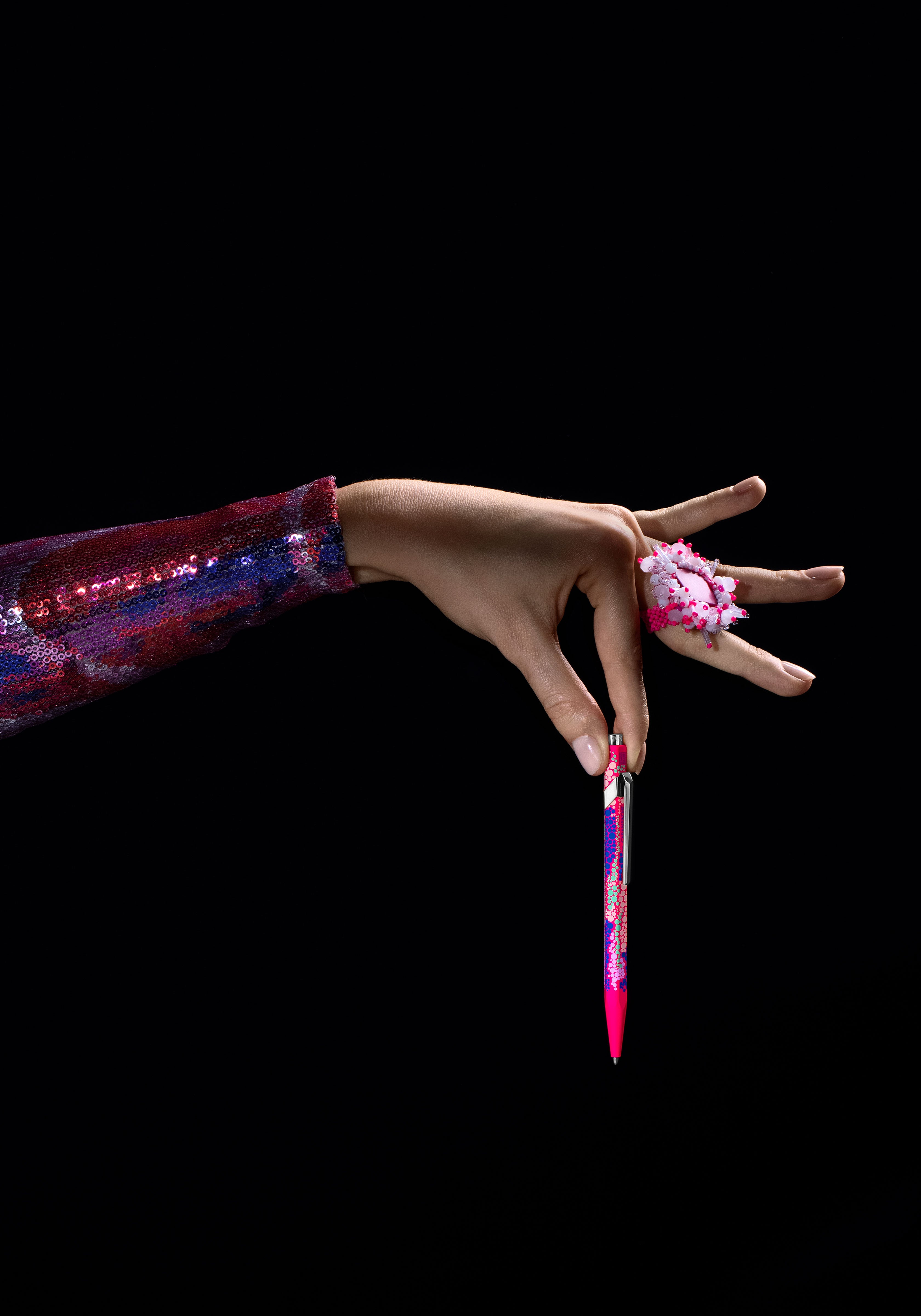 עט כדורי ורוד ניאון | Caran D'Ache + Germanier 849