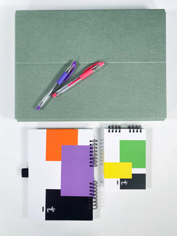 מארז באוהאוס  | מוסיפים צבע לשולחן העבודה