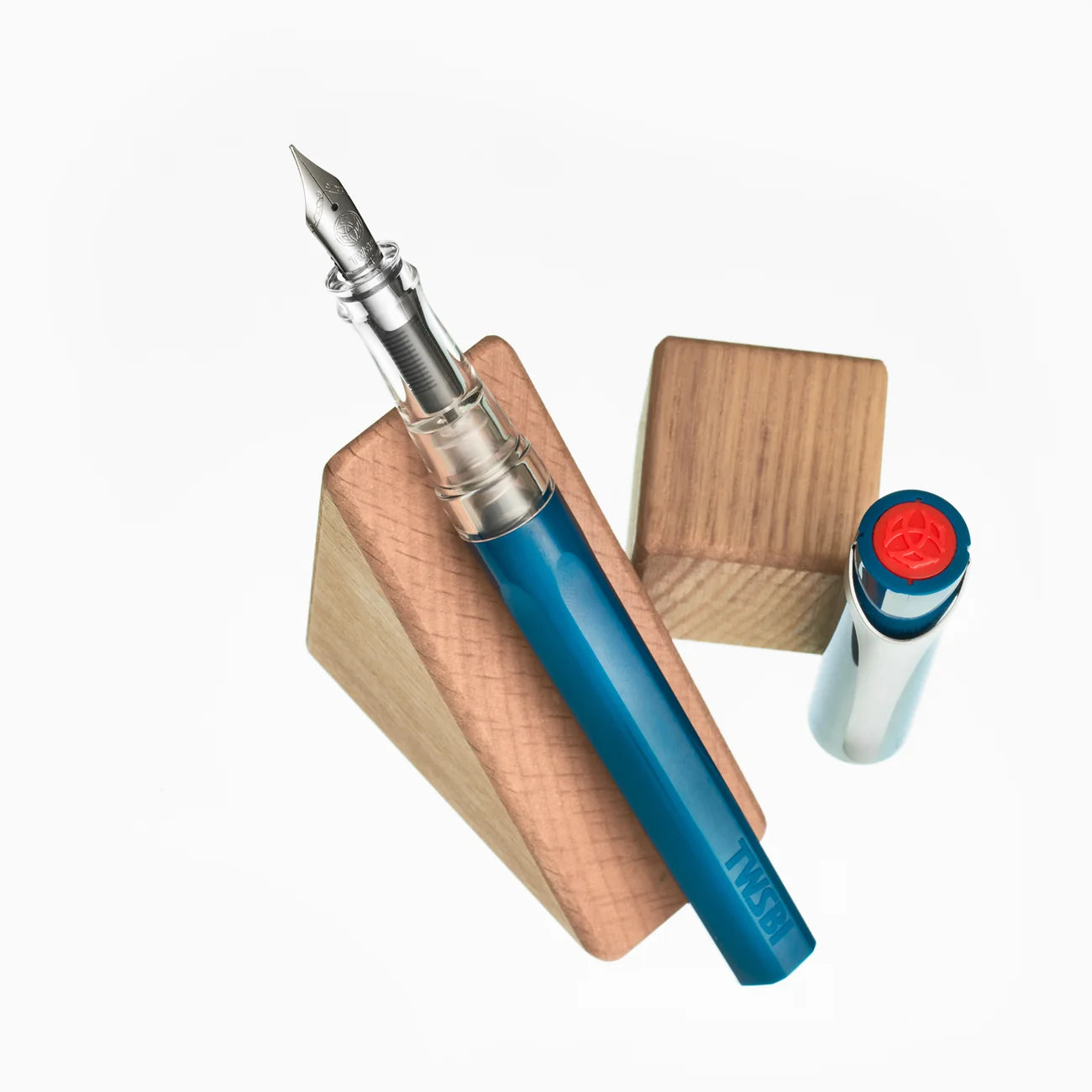 עט נובע כחול עמוק + 10 מחסניות דיו | TWSBI Swipe Prussian Blue