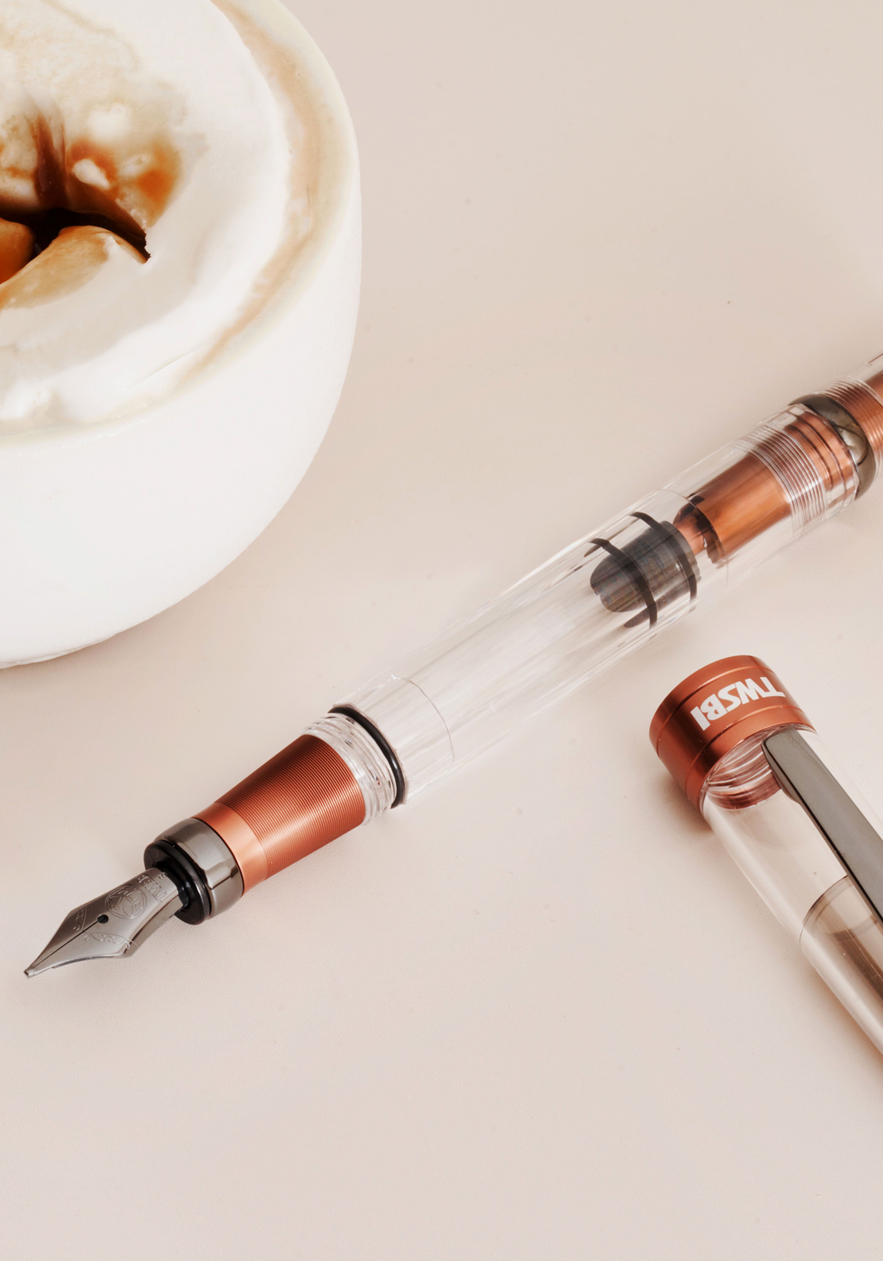 עט נובע אפוגטו | TWSBI Diamond 580AL Affogato