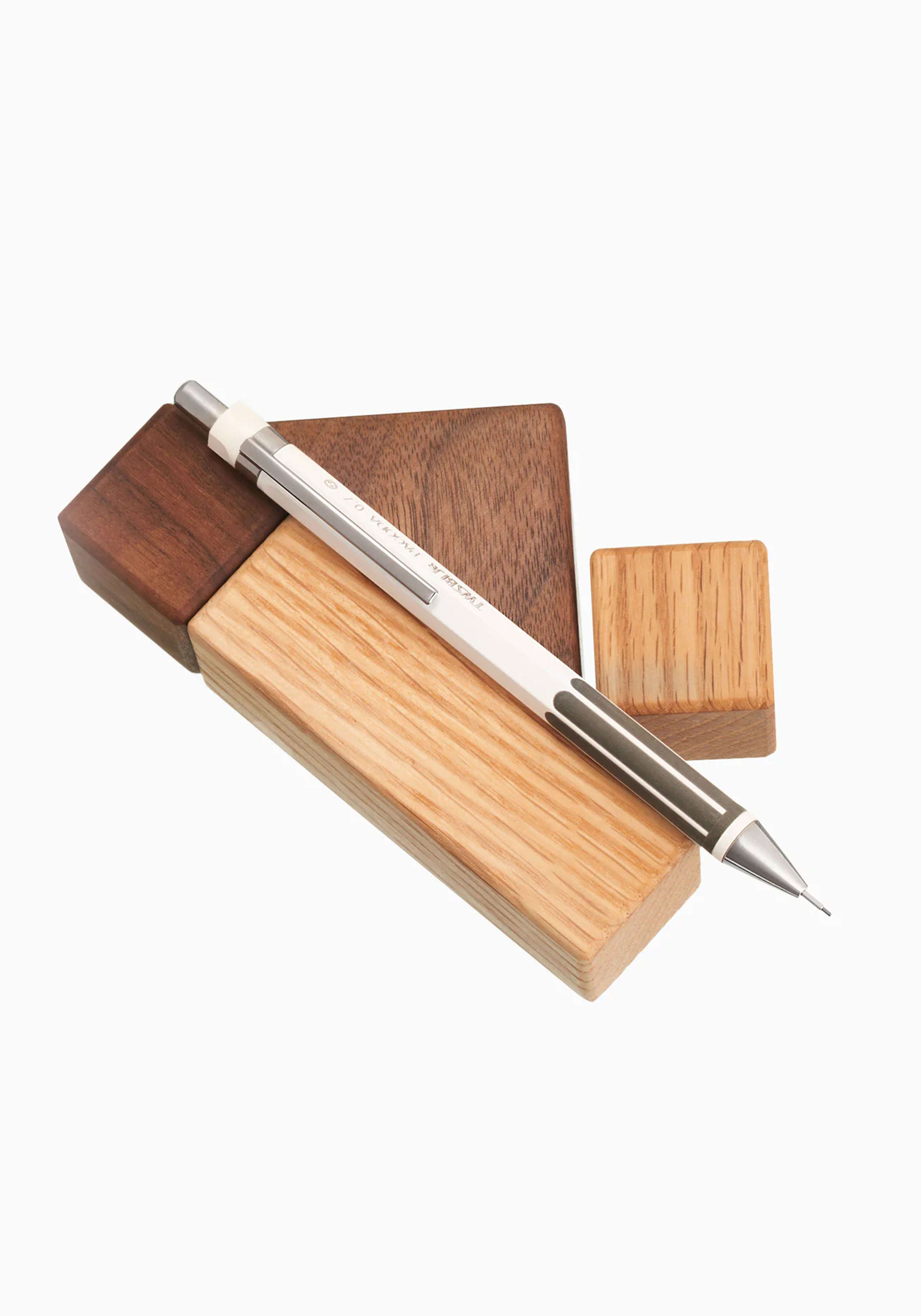 עפרון מכני משושה לבן עם פסים | TWSBI Jr Pagoda White