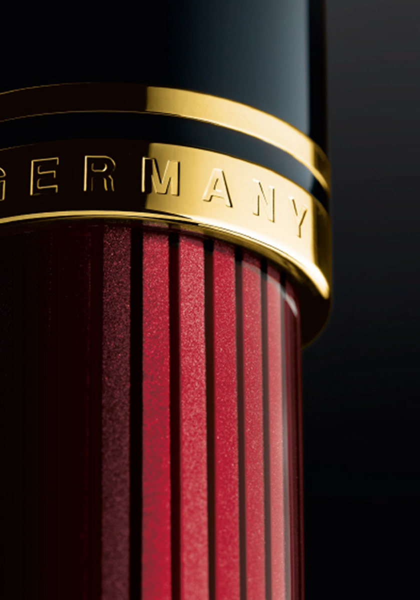 עט נובע יוקרתי אדום-שחור | Pelikan Souveran M600