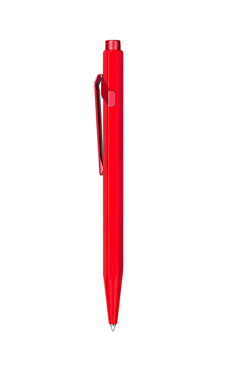 הזדמנות אחרונה!  עט כדורי במהדורה מוגבלת מסדרת CLAIM YOUR STYLE 3 | CARAN D'ACHE