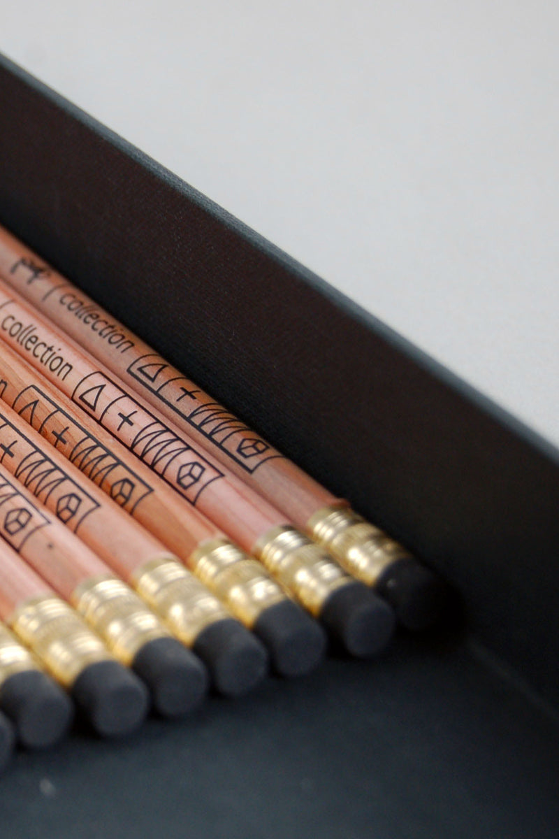 עיפרון קלאסי HB עם מחק בצבעים שונים
